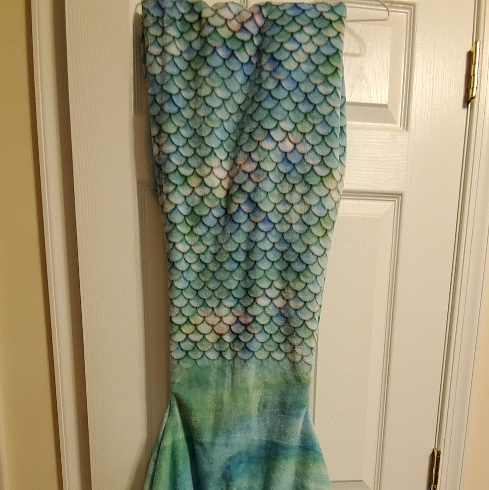 Mermaid blanket